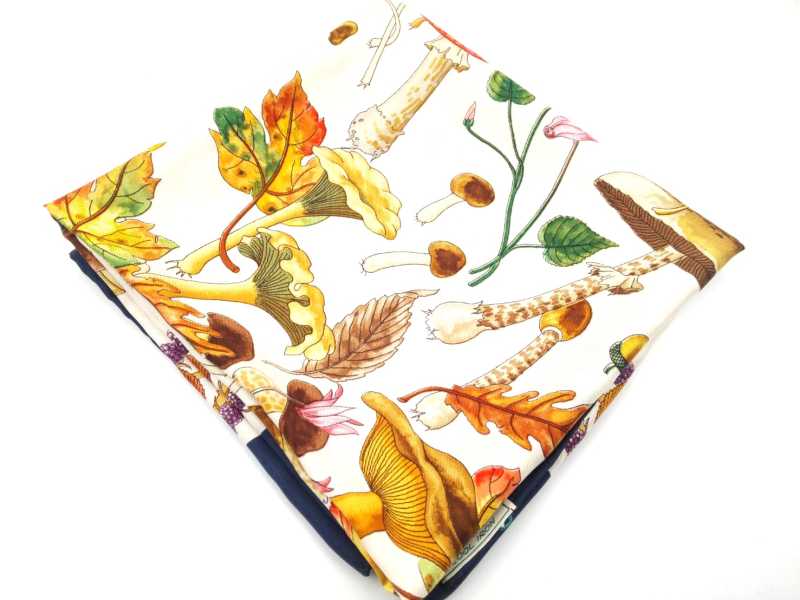 グッチ買取 スカーフ